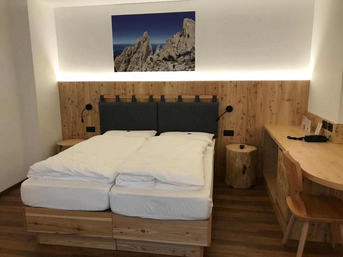 Hotel Piedibosco Moena Bagian luar foto
