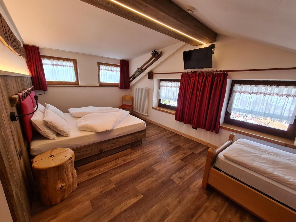 Hotel Piedibosco Moena Bagian luar foto