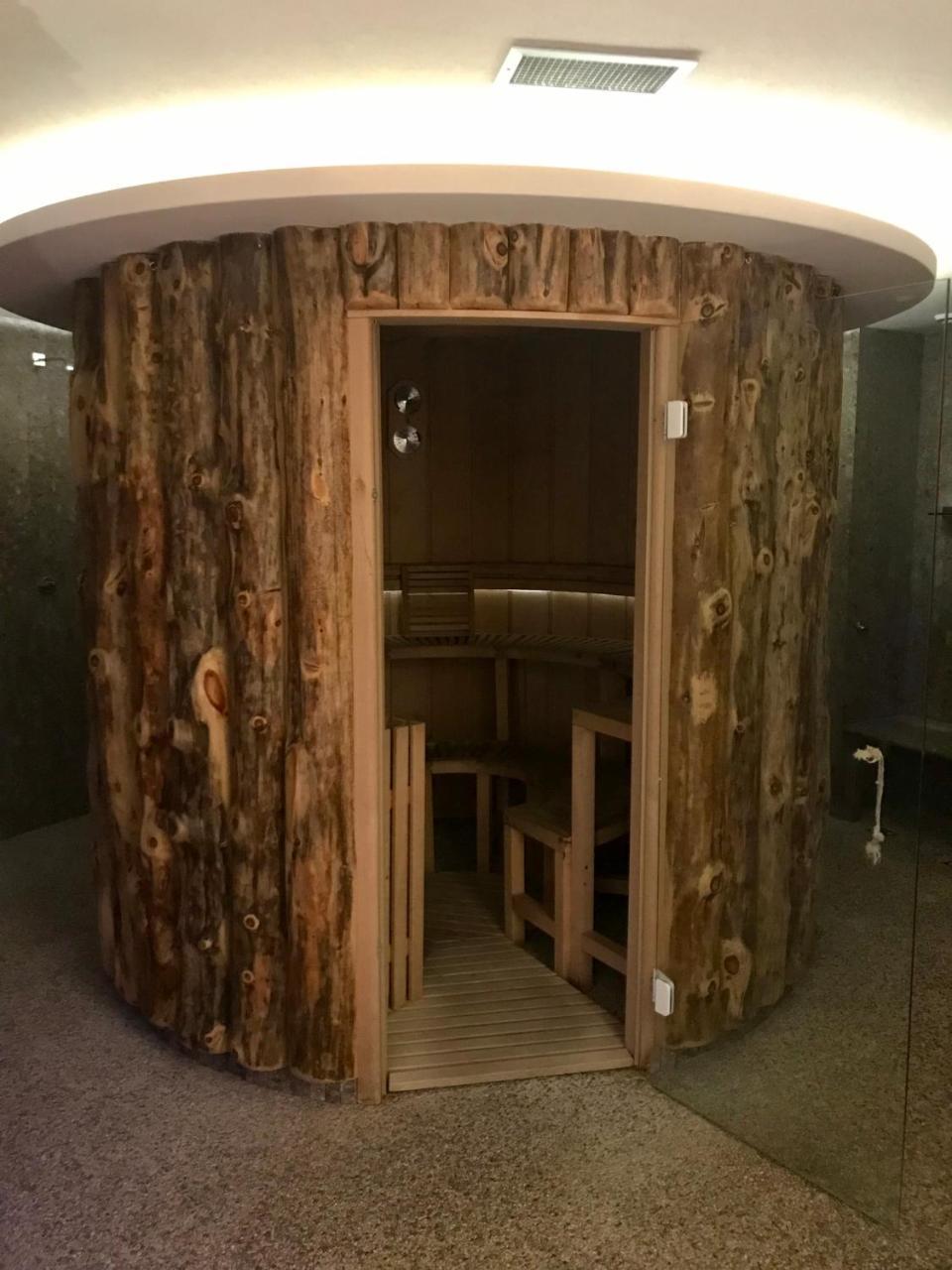 Hotel Piedibosco Moena Bagian luar foto